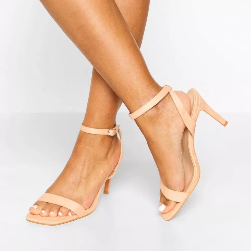 SQUARE TOE MID HEIGHT HEELED SANDAL (Brand New)  from Boohoo